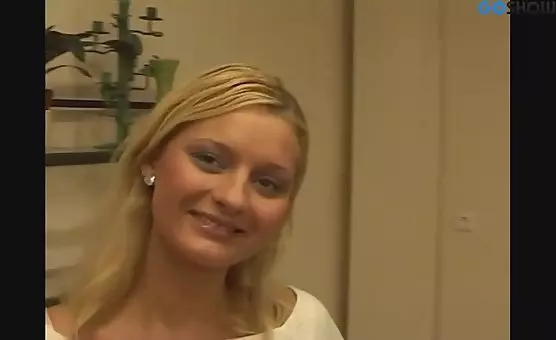 Blonde Performs Exquisite Oral Pleasure on Endowed Man