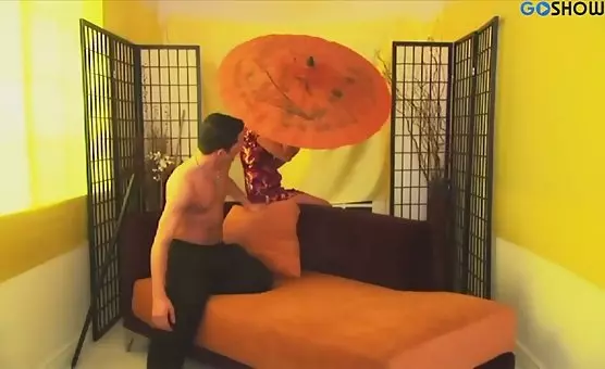 Couple Enjoys Passionate Oral and Blowjob Sessions