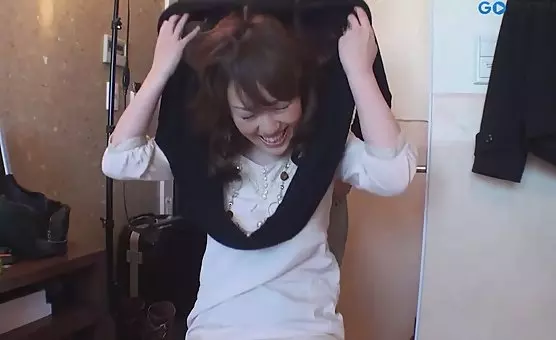 ClitStimulating Massager Brings Her to Orgasmic Delights